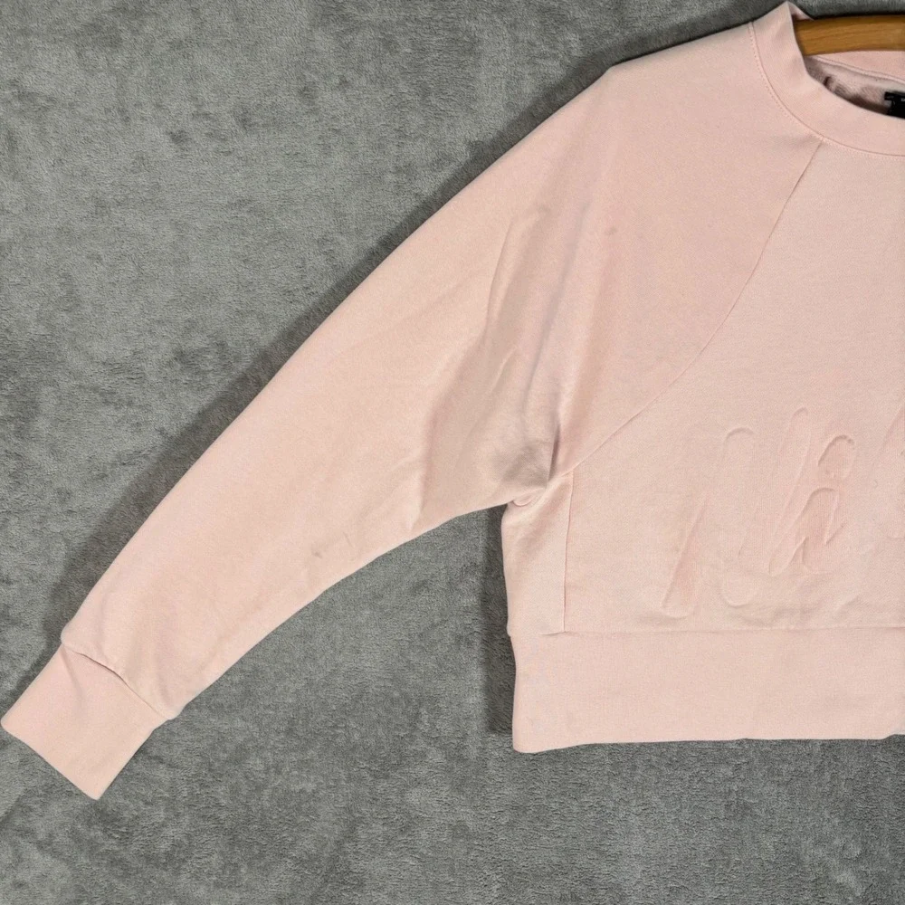 Nike Dri-FIT Women Small Pink Embossed Logo Cropped Pullover Sweatshirt Gorpcore